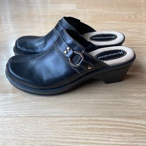 Black Naturalizer Clogs